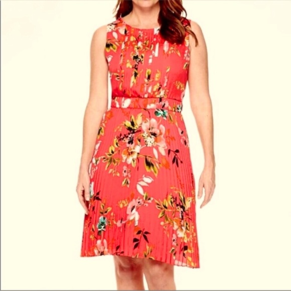 Liz Claiborne Dresses & Skirts - NO OFFERS PRICE FIRM Liz Claiborne Pink Pleated Floral Dress